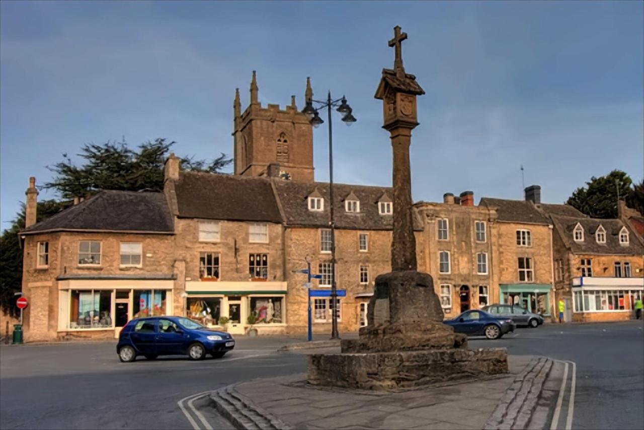 Cotswold Apartment With Private Parking! Stow-on-the-Wold Exterior photo