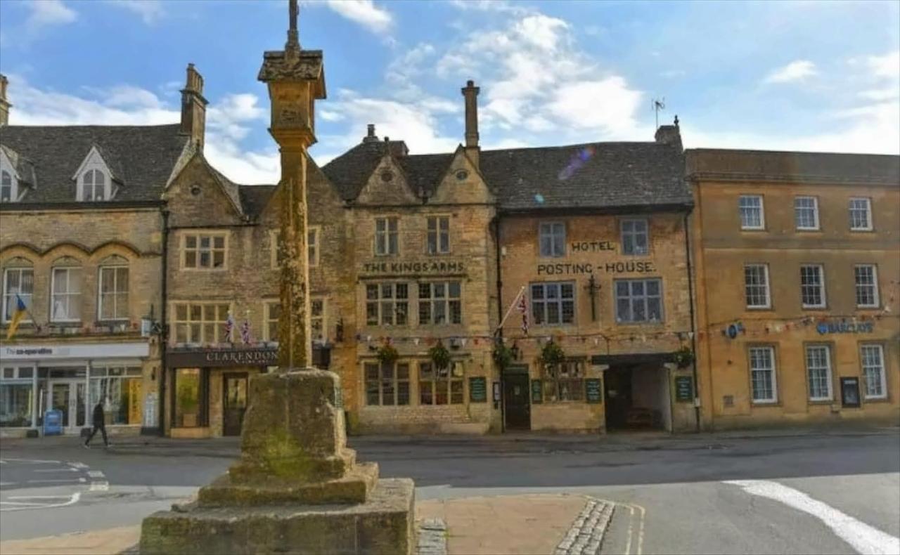 Cotswold Apartment With Private Parking! Stow-on-the-Wold Exterior photo